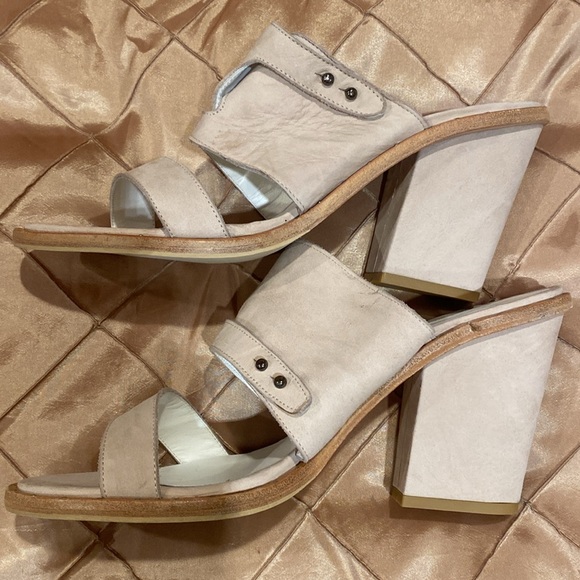 Freda Salvador beautiful slip on heels in suede nude color, brand new, size 10 - Picture 5 of 16